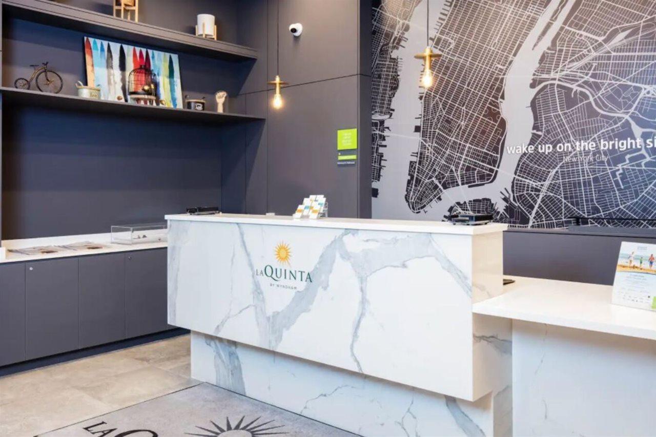 La Quinta By Wyndham Time Square South Hotell New York Exteriör bild