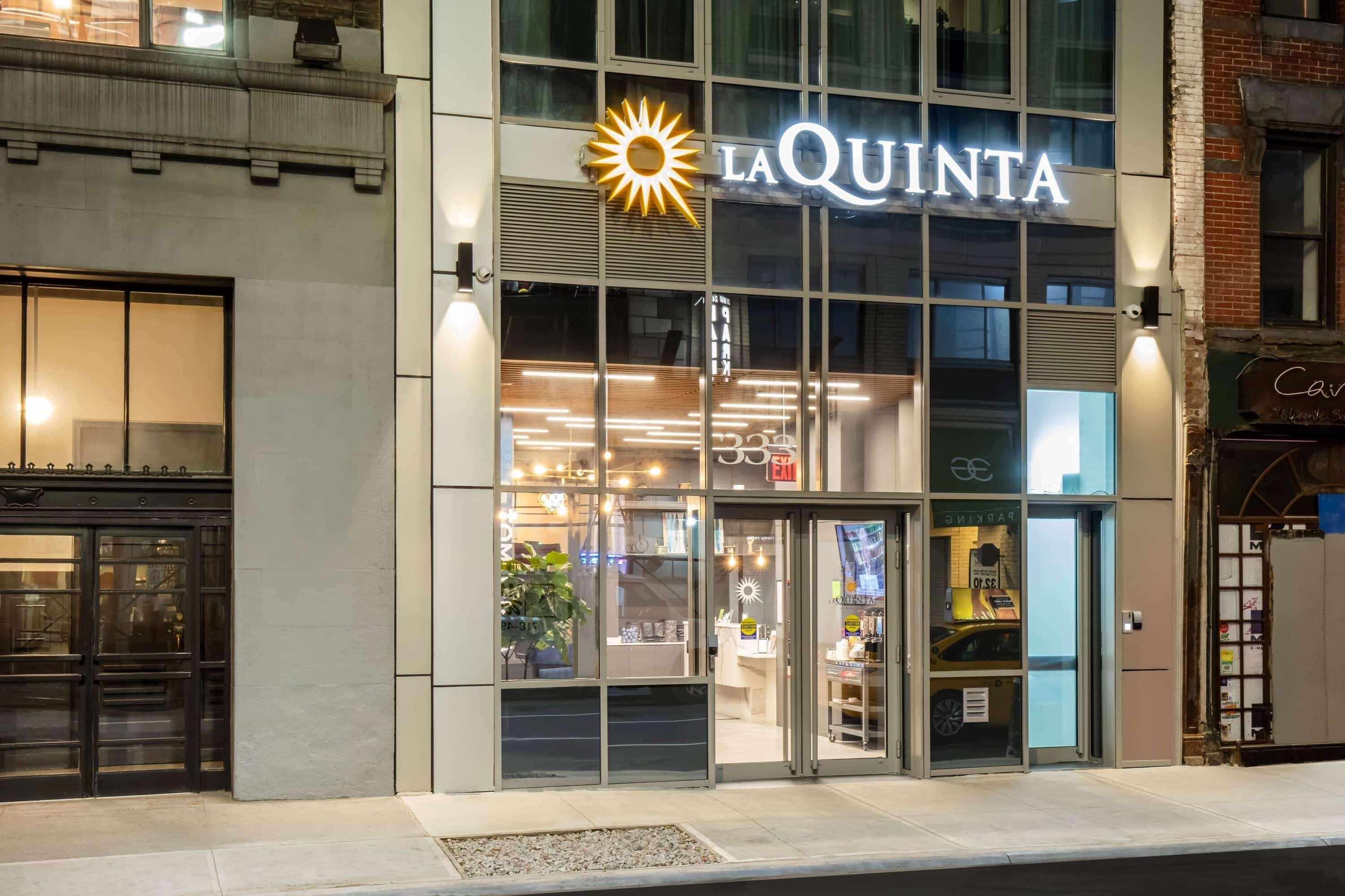 La Quinta By Wyndham Time Square South Hotell New York Exteriör bild